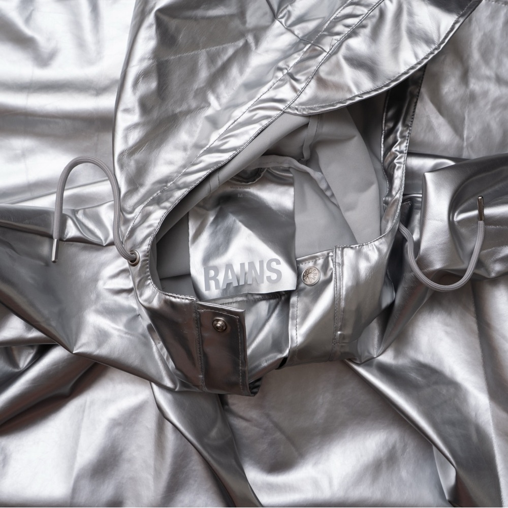 Rain’s silver metallic Cape Coat M - Picture 6 of 6